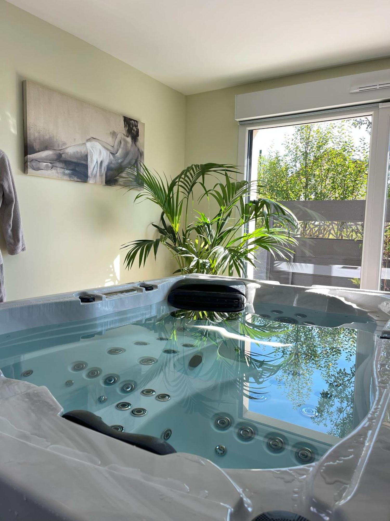 La Valentine Love Room Gites Des 3 Lavoirs Bourogne Экстерьер фото